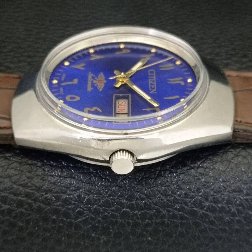 Vintage 1975 Citizen Automatic Mens Silver Watch W/daydate & Blue accents